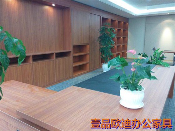 大班臺1 大班臺1