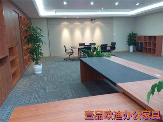 諾丁大班臺2 諾丁大班臺2