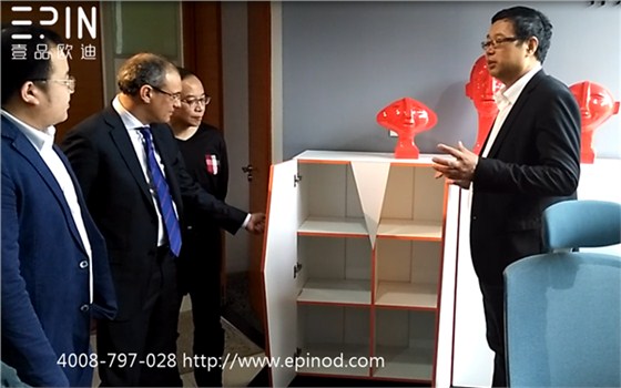 壹品歐迪董事長張曉帆先生介紹酷睿系列產品的設計靈感及設計理念1 壹品歐迪董事長張曉帆先生介紹酷睿系列產品的設計靈感及設計理念1