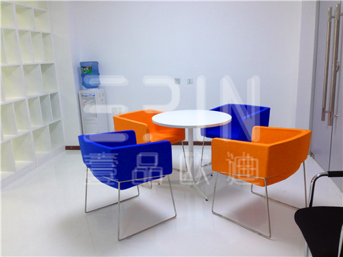 東方靈盾洽談桌椅組合-成都辦公家具公司壹品歐迪案例賞析 東方靈盾洽談桌椅組合-成都辦公家具公司壹品歐迪案例賞析