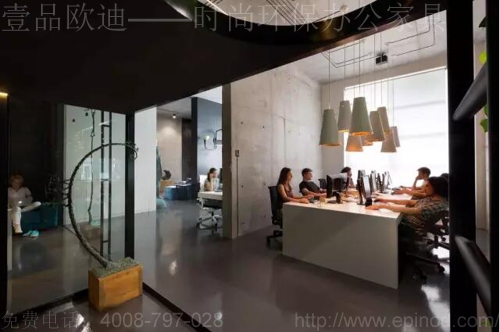 這么高逼格的辦公環境,我打滿分——成都辦公家具廠家壹品歐迪分享 這么高逼格的辦公環境,我打滿分——成都辦公家具廠家壹品歐迪分享